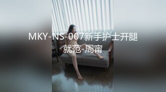 居家姐姐家中一个人两场连秀，道具自慰，外阴那么黑，里面那么粉