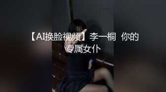 偷窥漂亮美眉浴后换衣服