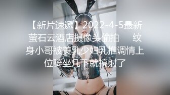 粉色制服可爱妹子  趴下给男友吃屌  没想到还不小呢 口活精湛有说有笑完美一个春宫图