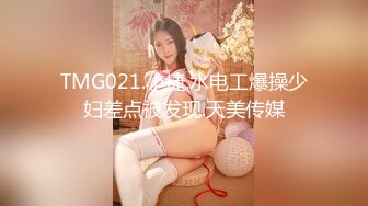 先口爆 再慢慢玩小穴 淫水都拉丝了 让自己品尝品尝 无套内射 精液抠了半天