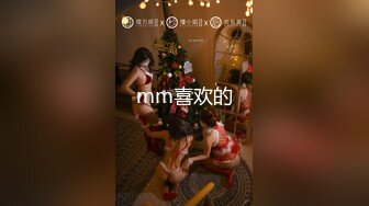 “我骚起来我自己都怕”✅清纯反差女大学生『Loligirl』小巧身材被大鸡巴爆操，外表纯洁可爱 床上骚出水！