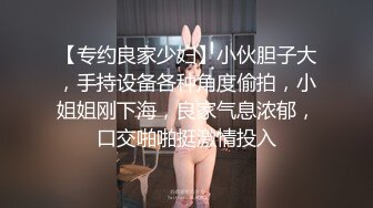 骚母狗不停的吃鸡吧哈喇子流一床