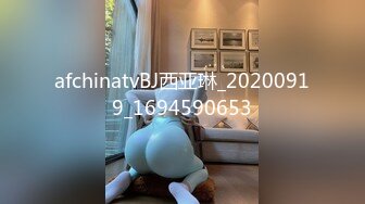 【新速片遞】 Onlyfans极品白虎网红小姐姐NANA⭐被掰开的大肥鲍