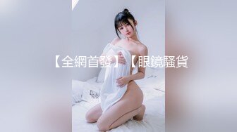 『花臂小萝莉』极品颜值玉足美腿女神言语羞辱 玉足足交调教吐奶，想不想被本女王踩在脚底下品尝女王的玉足